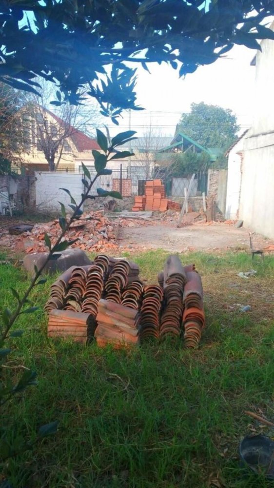 Terreno en Morón, Argentina 200 m² No. 44371