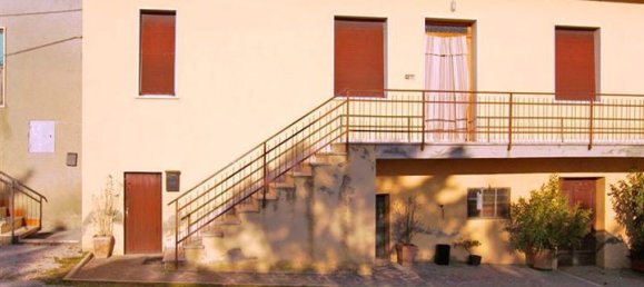 Дом с 4 комнатами в Синалунга, Италия № 80552 8