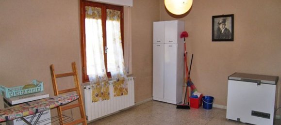 Дом с 4 комнатами в Синалунга, Италия № 80552 2