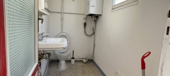 60m² Office in Ancona, Italy No. 10880 7