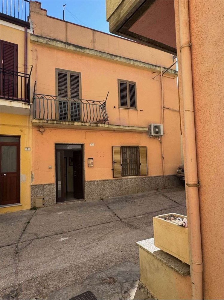 4 rooms Apartment in Siniscola, Italy No. 301737