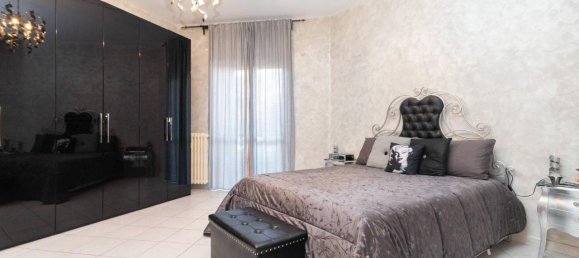 3-salle Appartement à Druento, Italy No. 74190 2