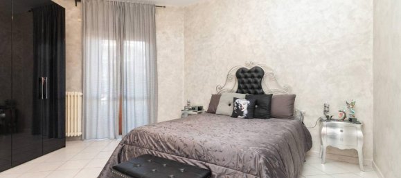 3-salle Appartement à Druento, Italy No. 74190 3