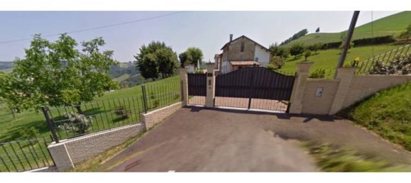 3 bedrooms Villa in Felino, Italy No. 253228 8