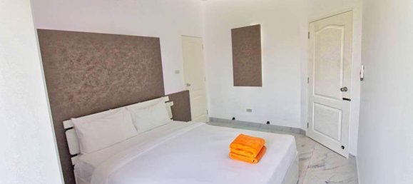 Café/restaurante de 6 dormitorios en Pattaya, Thailand No. 12292 2