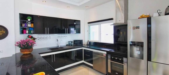 Café/restaurante de 6 dormitorios en Pattaya, Thailand No. 12292 4