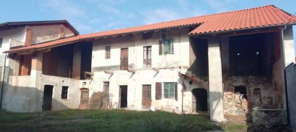 5 غرف نوم منزل في Montalenghe, Italy رقم 56150 10