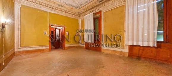 21 room Villa in Correggio, Italy No. 275351 10