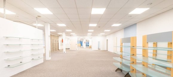 12-salle Propriété commerciale à Cuxhaven, Germany No. 197043 3