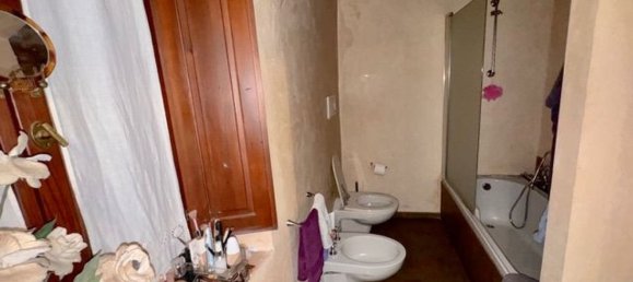 5 rooms House in Calci, Italy No. 45601 10