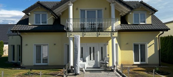 4 bedrooms Building in Baden-Wurttemberg, Germany No. 14078 4
