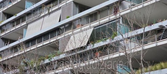 3 rooms Apartment in Rome, Italy No. 30801 2