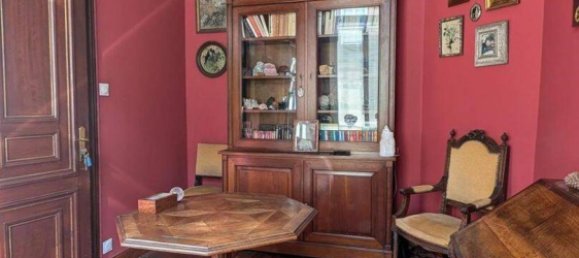 7 bedrooms House in Roubaix, France No. 234804 9