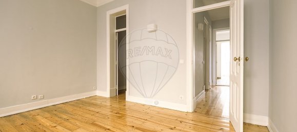 2 bedrooms Apartment in Lisbon, Portugal No. 150027 2