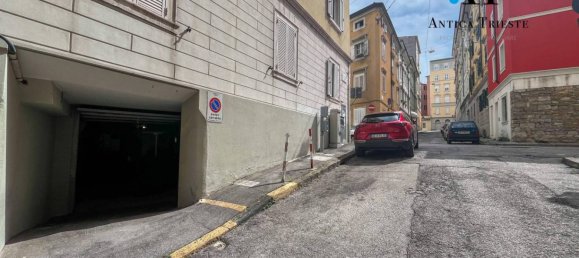Estacionamiento en Trieste, Italy 21 m² No. 292807 14