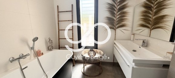 3 bedrooms Villa in Ledignan, France No. 294417 4