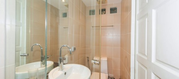 2 bedrooms Condo in Karon, Thailand No. 6076 11