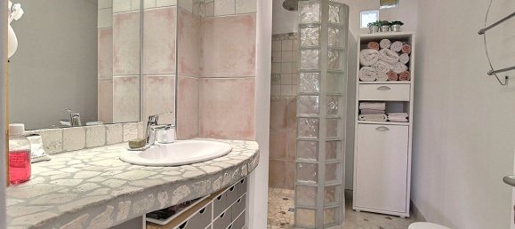 3 bedrooms Apartment in Avignon, France No. 278352 4