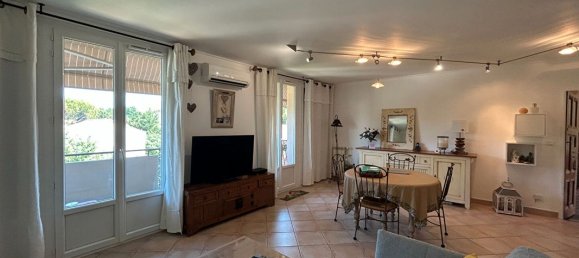 3 bedrooms Apartment in Avignon, France No. 278352 2