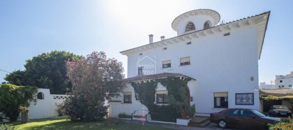 Villa de 10 dormitorios en Mahon, Spain No. 1046 2