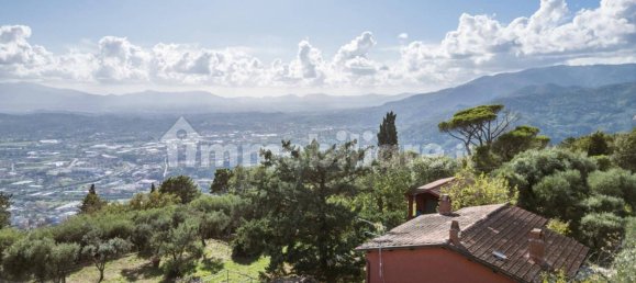 Дом с 4 спальнями в Уццано, Италия № 351016 8