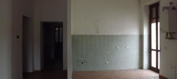 Дом с 3 комнатами в Лунгавилла, Италия № 182925 6