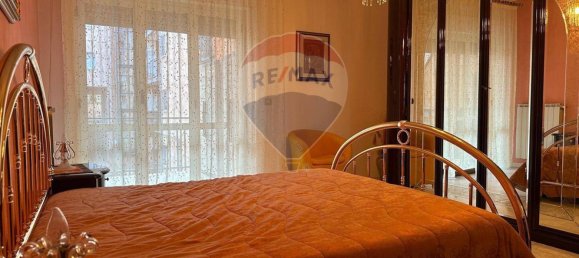 Квартира с 5 спальнями в Бронте, Италия № 127401 4