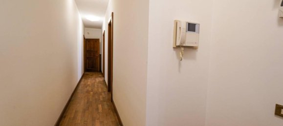 Casa de 11 habitaciónes en Suisio, Italy No. 16408 12