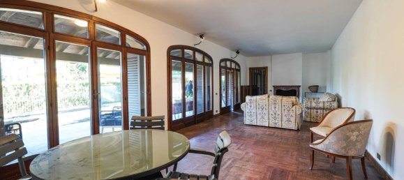 Casa de 11 habitaciónes en Suisio, Italy No. 16408 6