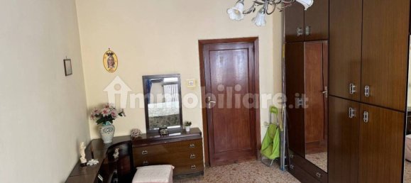 2-salle Appartement à Portici, Italy No. 254504 14