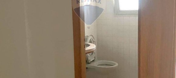 Imóvel comercial de 1 divisão em Bari, Italy N.º 35476 16