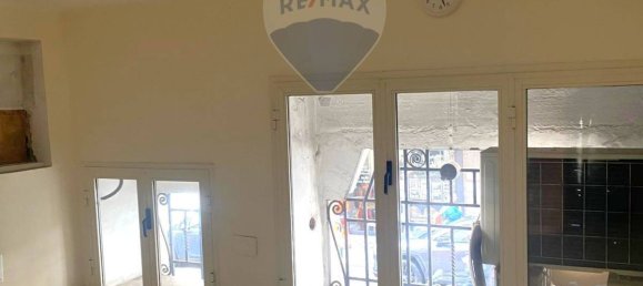 Imóvel comercial de 1 divisão em Bari, Italy N.º 35476 4