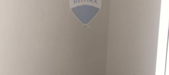 Imóvel comercial de 1 divisão em Bari, Italy N.º 35476 2