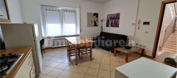 1 bedroom Apartment in Urbino, Italy No. 347712 4
