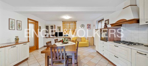 3 bedrooms Villa in Azzate, Italy No. 103445 21