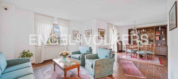 3 bedrooms Villa in Azzate, Italy No. 103445 5