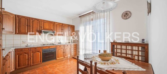 3 bedrooms Villa in Azzate, Italy No. 103445 9