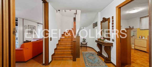 3 bedrooms Villa in Azzate, Italy No. 103445 20