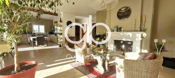 4 Schlafzimmer Villa in Montaud, France, Nr. 298251 8