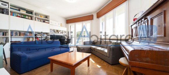 3 bedrooms Apartment in Rimini, Italy No. 329511 5