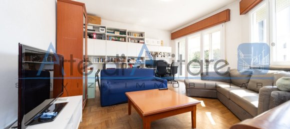 3 bedrooms Apartment in Rimini, Italy No. 329511 4