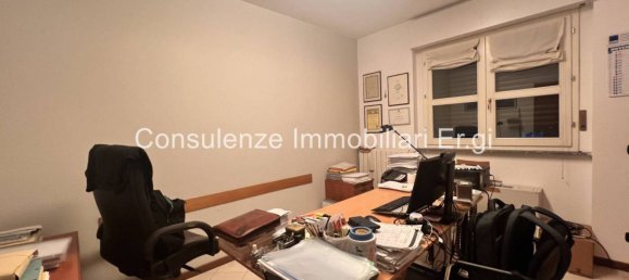 4-salle Bureau à Garbagnate Milanese, Italy No. 209881 30