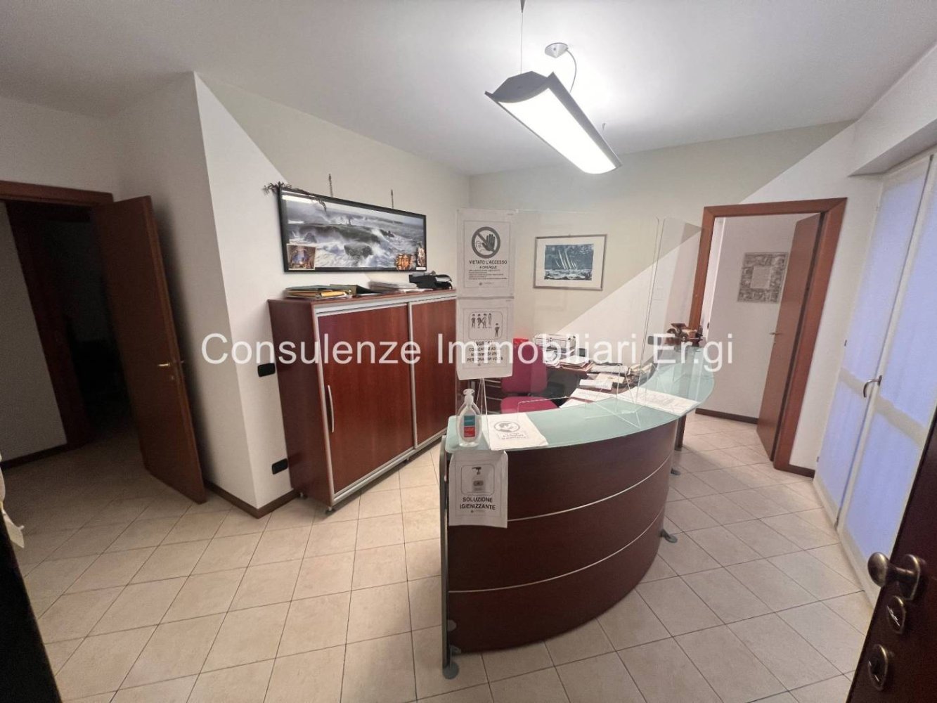 4-salle Bureau à Garbagnate Milanese, Italy No. 209881