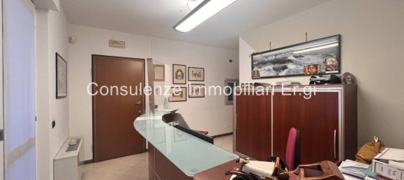 4-salle Bureau à Garbagnate Milanese, Italy No. 209881 3