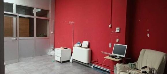 192m² Commercial property in Turin, Italy No. 306774 12