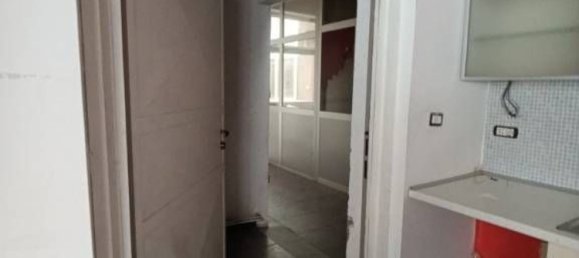 192m² Commercial property in Turin, Italy No. 306774 13