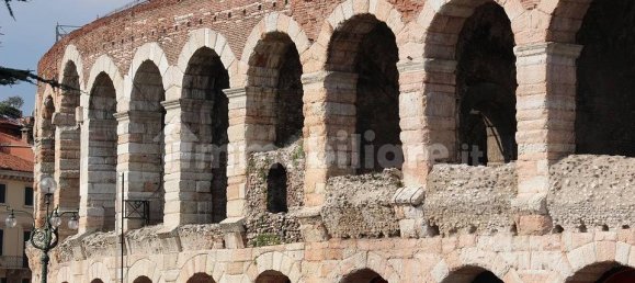 1غرفة عقار تجاري في Verona, Italy رقم 201984 10