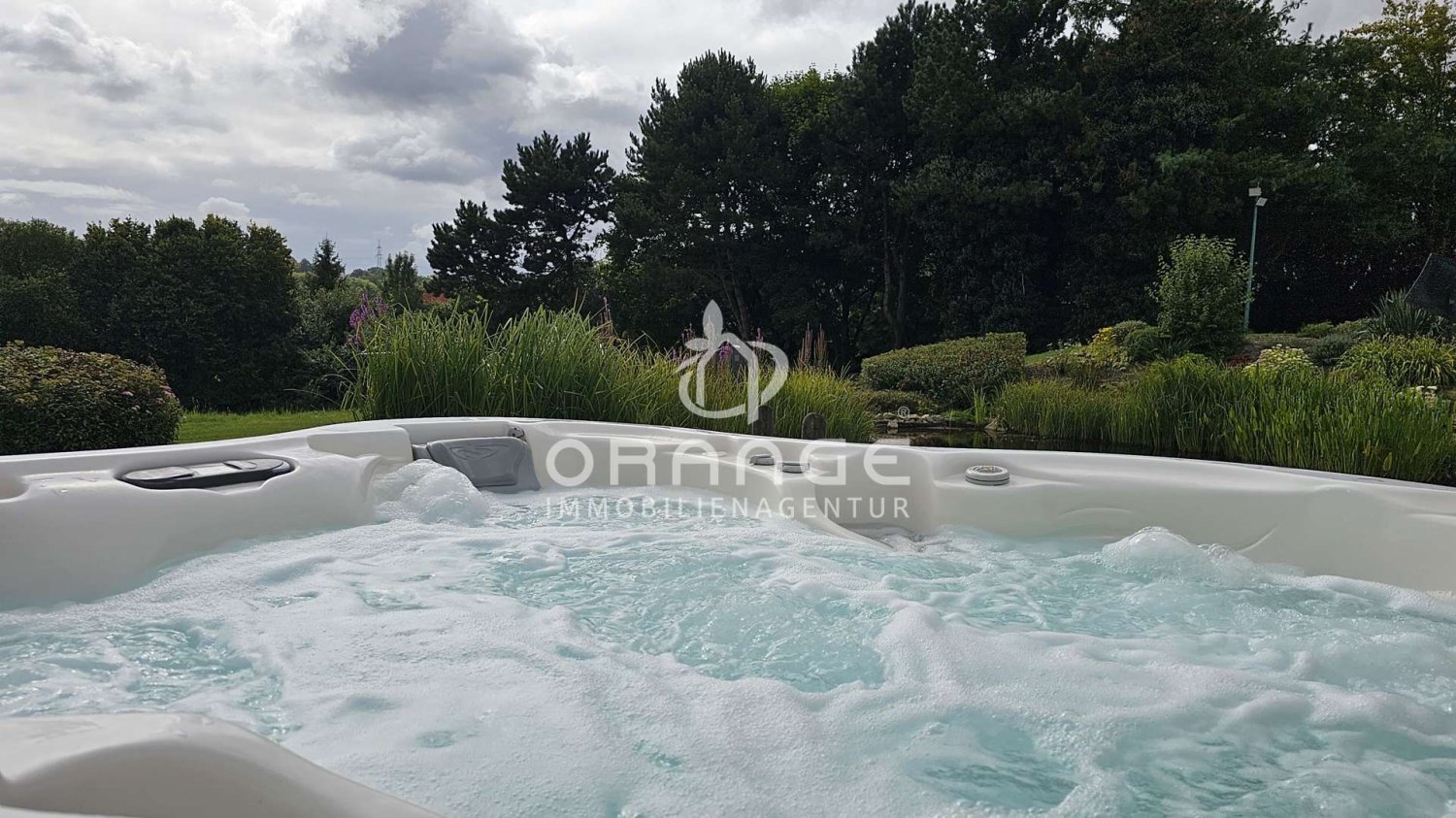 Casa de 8 habitaciónes en Minden-Lubbecke, Germany No. 295879