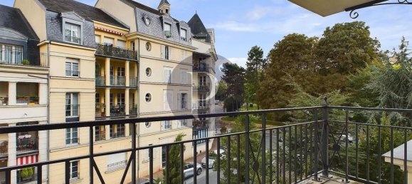 Apartamento de 4 dormitorios en Le Plessis-Robinson, France No. 173496 13