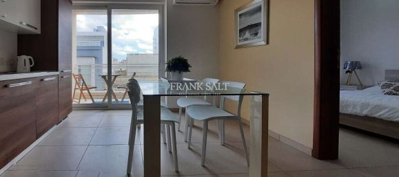 2 chambres Appartement à Sliema, Malta No. 8733 7